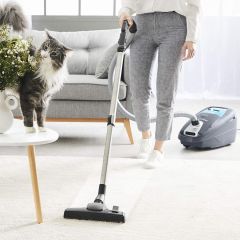 Aspirateur traineau avec sac Silence Force Rowenta RO7740EA